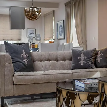 Vabriga Sleeps 8 With Pool Air Con And Wifi Villa *