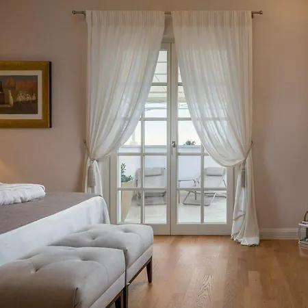 Villa Vabriga Sleeps 8 With Pool Air Con And Wifi *