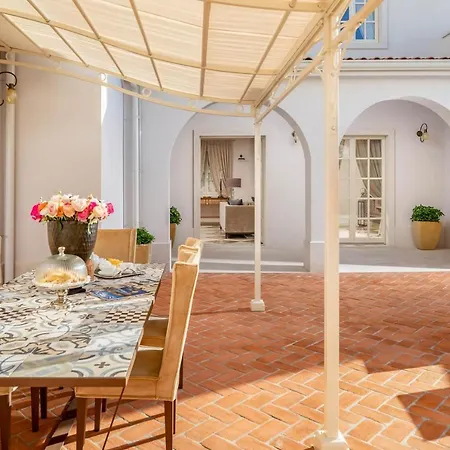 Villa Vabriga Sleeps 8 With Pool Air Con And Wifi Tar-Vabriga